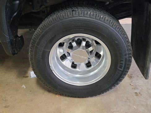 Used 2024 GMC Sierra 3500 Denali Ultimate image 5