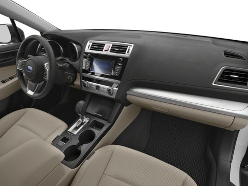 Used 2018 Subaru Outback 2.5i AWD/4WD image 9