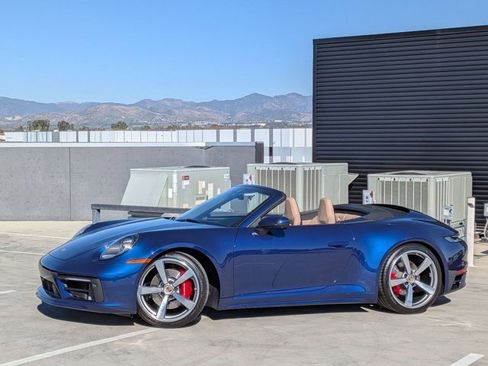 Used 2024 Porsche 911 Carrera 4S image 1