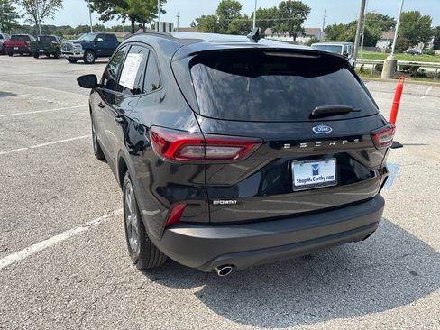 Used 2025 Ford Escape ST-Line FWD image 23