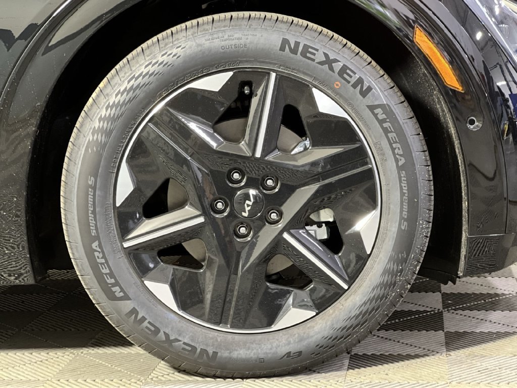 Used 2025 Kia EV6 Wind AWD/4WD image 10