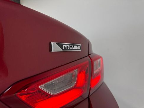 Used 2016 Chevrolet Malibu Premier w/ Driver Confidence Package FWD image 9