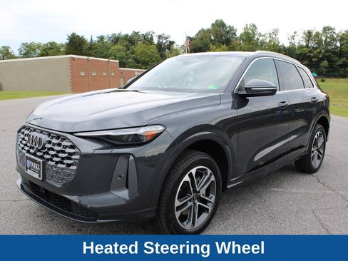 Used 2025 Audi Q5 Premium Plus w/ Premium Plus AWD/4WD image 6