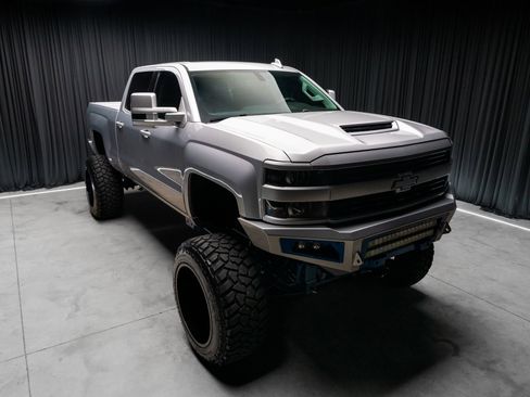 Used 2016 Chevrolet Silverado 2500 LTZ w/ Duramax Plus Package AWD/4WD image 85