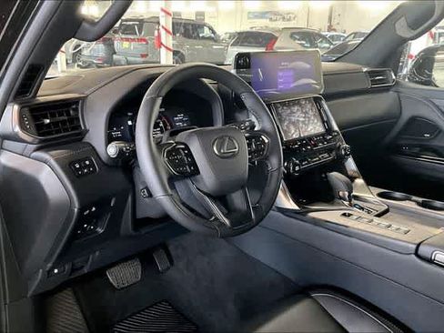 New 2026 Lexus LX 700h Luxury AWD/4WD image 6