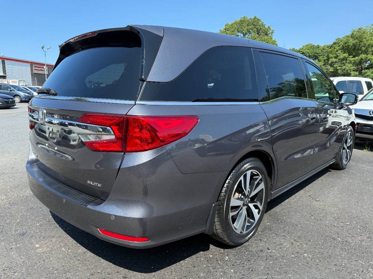 Used 2018 Honda Odyssey Elite image 5