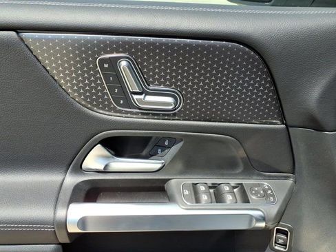 New 2026 Mercedes-Benz GLB 250 image 13