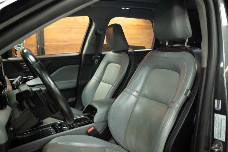 Used 2022 Lincoln Corsair FWD w/ Premium Package image 11