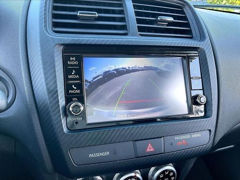 Used 2024 Mitsubishi Outlander Sport ES AWD/4WD image 18