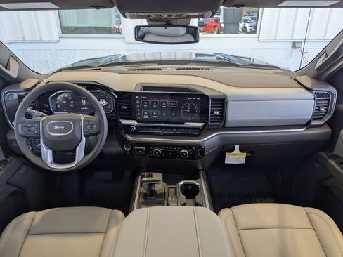 New 2026 GMC Sierra 1500 SLT w/ SLT Premium Package image 18