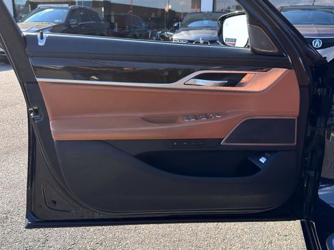 Used 2019 BMW 740i xDrive 740i xDrive w/ Executive Package image 12