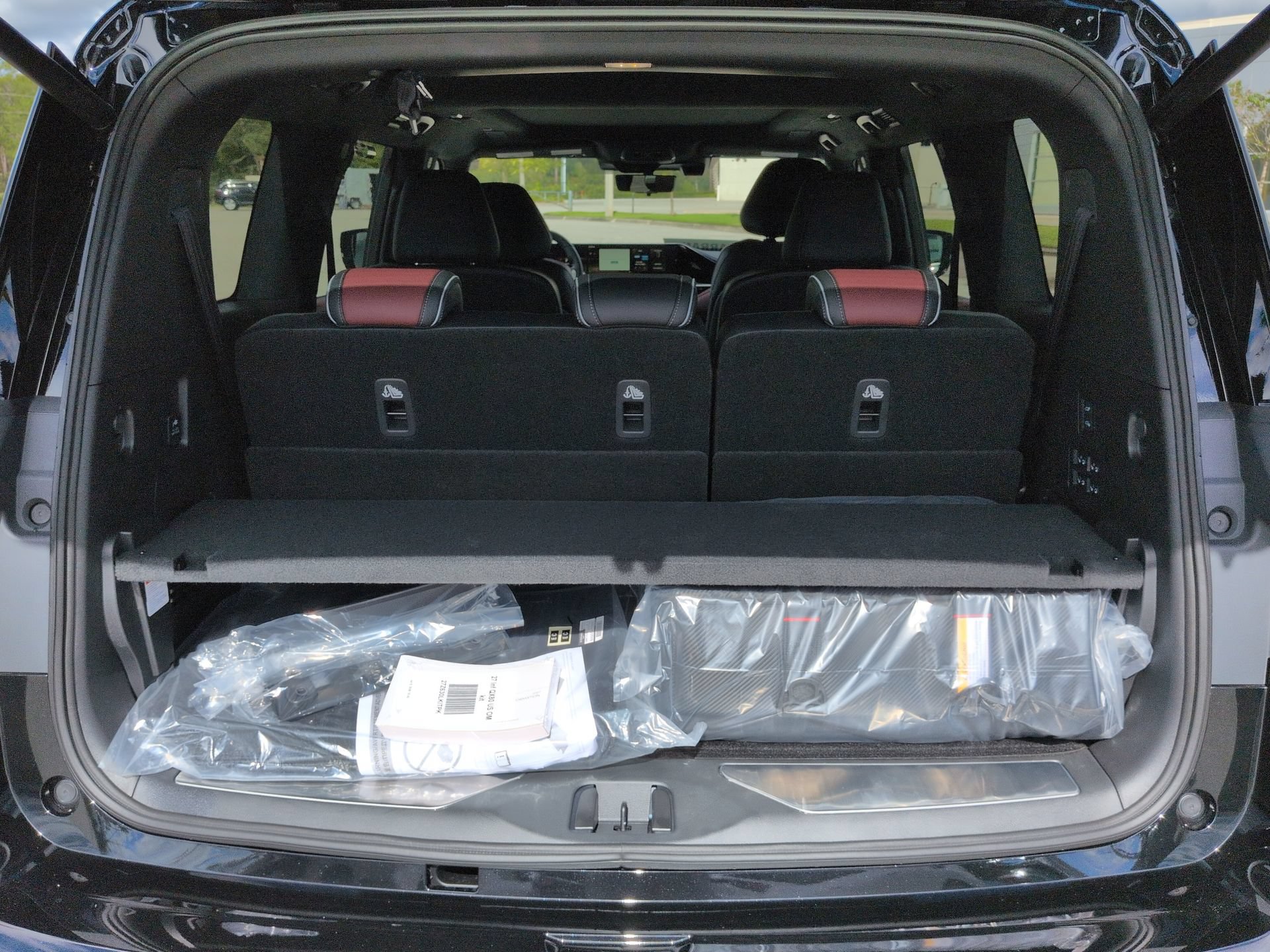 New 2027 INFINITI QX80 Autograph w/ Premium Cargo Package AWD/4WD image 14