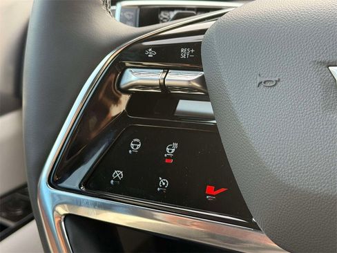 New 2026 Cadillac Vistiq Luxury image 19