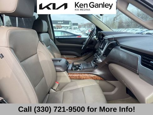 Used 2017 Chevrolet Suburban Premier image 59