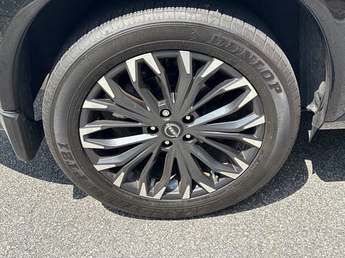 Used 2024 Nissan Rogue Platinum w/ Platinum Premium Package FWD image 23