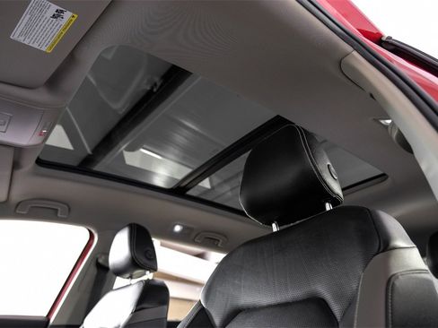 Used 2021 Volkswagen Atlas SEL Premium image 5