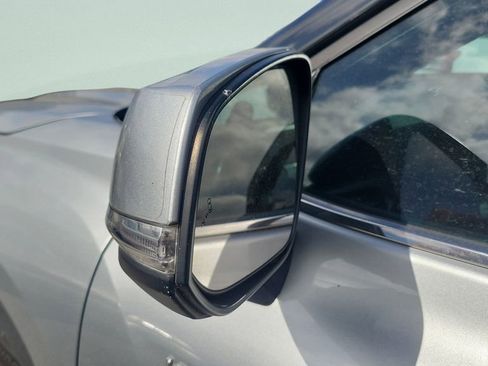 Used 2021 Toyota Highlander Platinum image 4