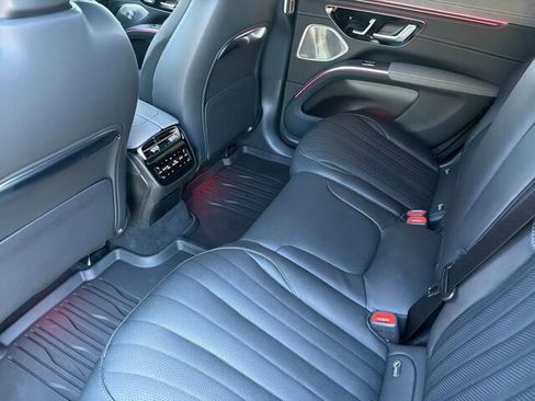 Used 2026 Mercedes-Benz EQS 400 4MATIC SUV image 15