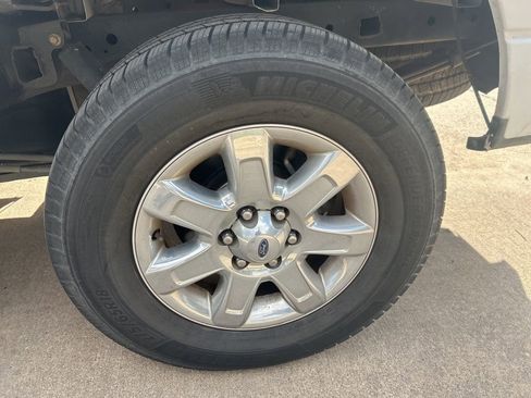 Used 2014 Ford F150 XLT w/ Equipment Group 302A Luxury image 25