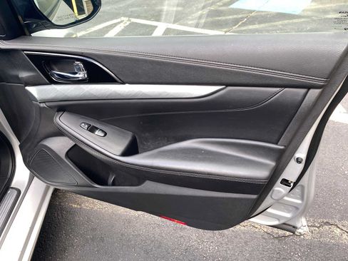 Used 2016 Nissan Maxima 3.5 SL FWD image 34