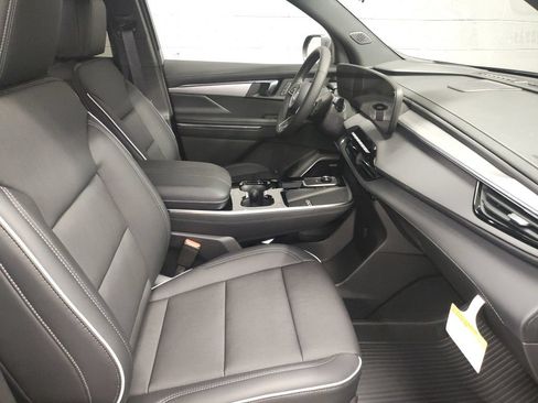 New 2026 Buick Enclave Preferred w/ Power Package AWD/4WD image 7