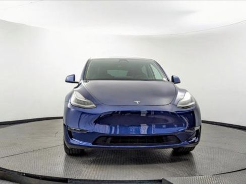 Used 2023 Tesla Model Y Long Range AWD/4WD image 11