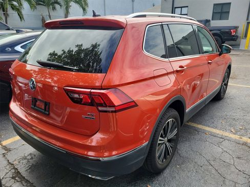 Used 2018 Volkswagen Tiguan SEL image 4