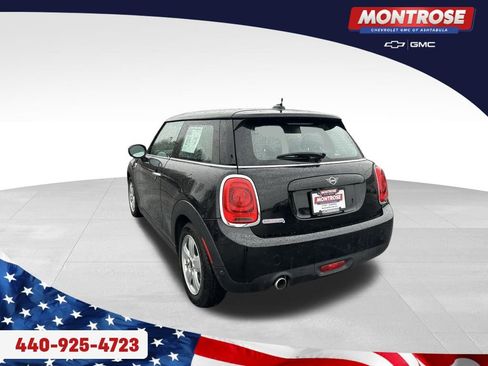 Used 2020 MINI Cooper 2-Door Hardtop FWD image 3