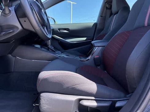 Used 2025 Toyota Corolla SE FWD image 18