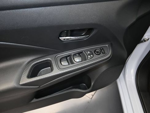 Certified 2024 Nissan Versa SV FWD image 11