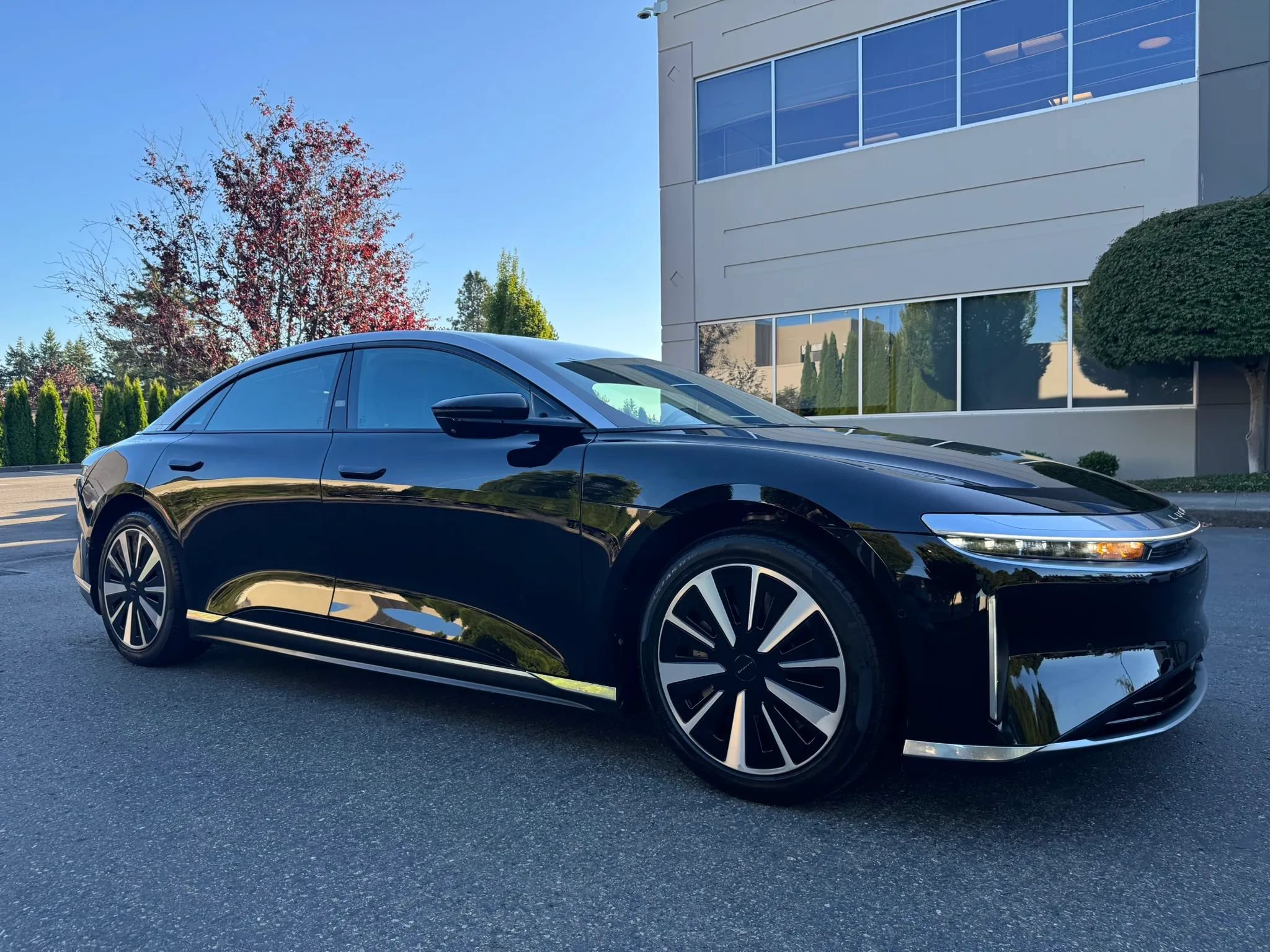 Used 2023 Lucid Air Touring AWD/4WD image 1
