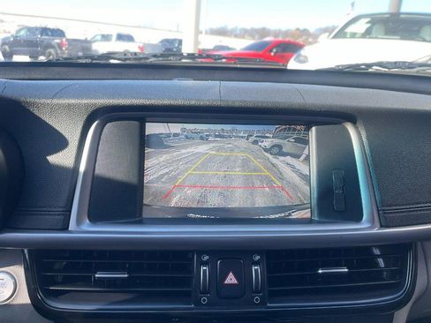Used 2016 Kia Optima LX w/ Technology Package FWD image 31