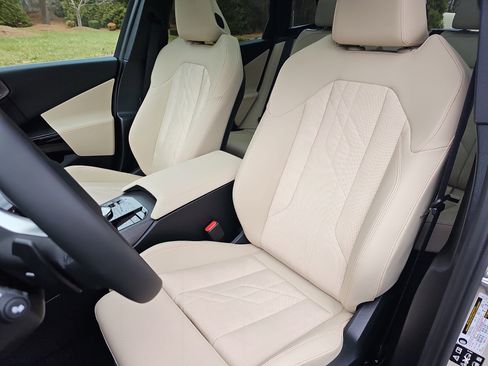 New 2026 BMW X3 xDrive30 w/ Premium Package image 16