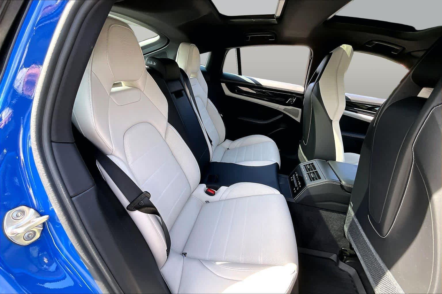 Used 2025 Porsche Panamera 4 AWD/4WD image 21