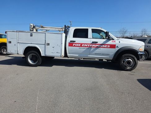 Used 2011 RAM 4500 4x4 Crew Cab w/ ST Decor Group image 4