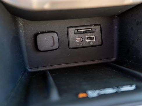 Used 2022 GMC Acadia Denali w/ Trailering Package image 36