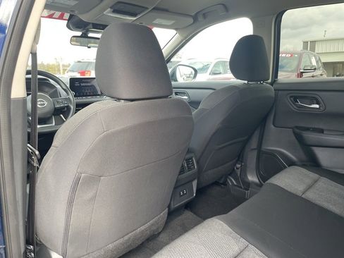 Used 2024 Nissan Rogue SV image 24