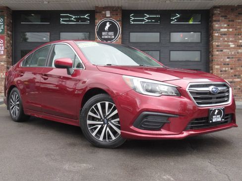 Used 2018 Subaru Legacy 2.5i Premium AWD/4WD image 2