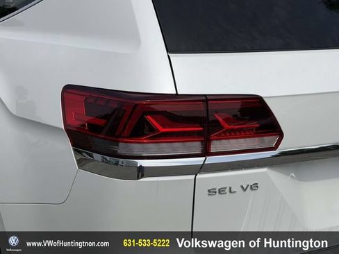 Certified 2023 Volkswagen Atlas SEL Premium AWD/4WD image 9