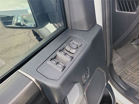 Used 2020 Ford F150 Raptor w/ Equipment Group 802A Luxury image 19