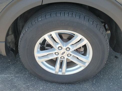 Certified 2024 Ford Explorer XLT AWD/4WD image 28
