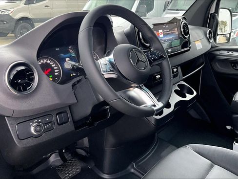New 2026 Mercedes-Benz Sprinter 2500 image 8