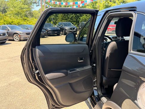 Used 2020 Mitsubishi Outlander Sport Black Edition FWD image 16