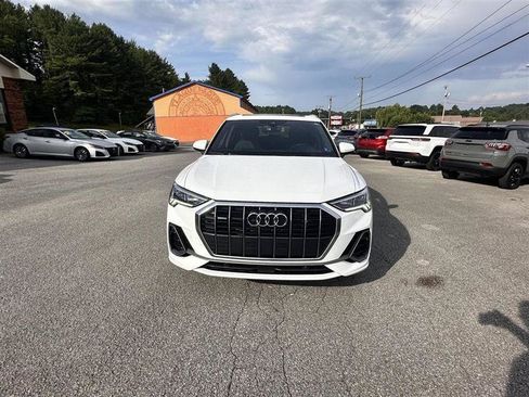 Used 2025 Audi Q3 2.0T Premium AWD/4WD image 2
