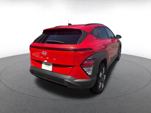 Used 2025 Hyundai Kona SEL AWD/4WD image 13