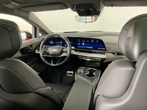Used 2026 Cadillac Optiq Sport 2 image 15