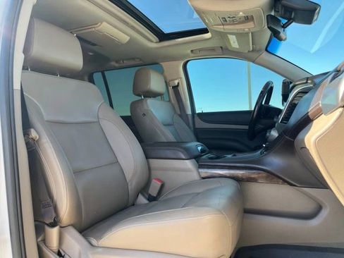 Used 2020 Chevrolet Suburban LT image 19