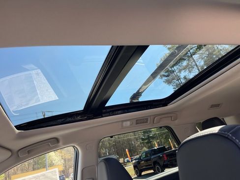 New 2026 Nissan Pathfinder SL w/ SL Premium Package (P04) image 18