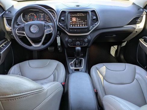 Used 2017 Jeep Cherokee Latitude w/ Safety/Convenience Group image 22