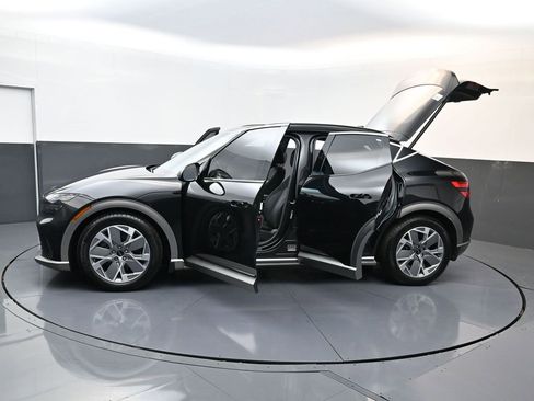 Used 2024 Genesis GV60 RWD image 36